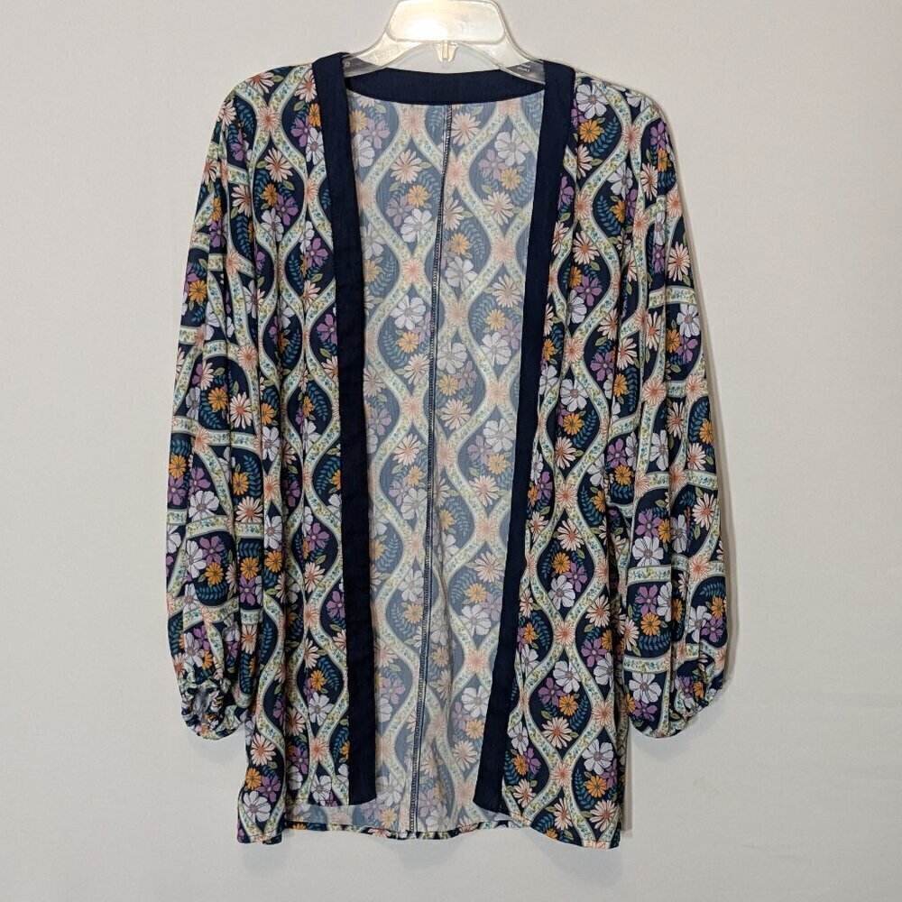 CUPSHE Multi-Color Floral Lightweight Open Tunic; Navy Blue Trim; Size S